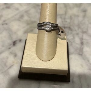 Elegant sterling Silver Women's engagement Ring Set size 7,8